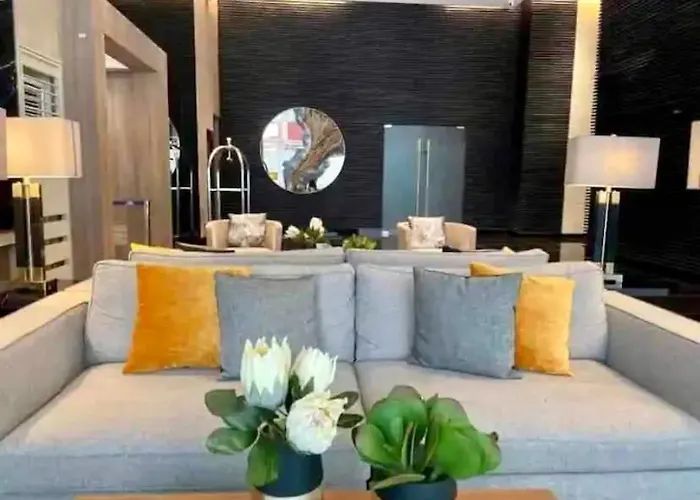 Apartamento Makati Ayala Luxury Stylish Uncle Sam Gym Swim Park 300 Mb 2641 *