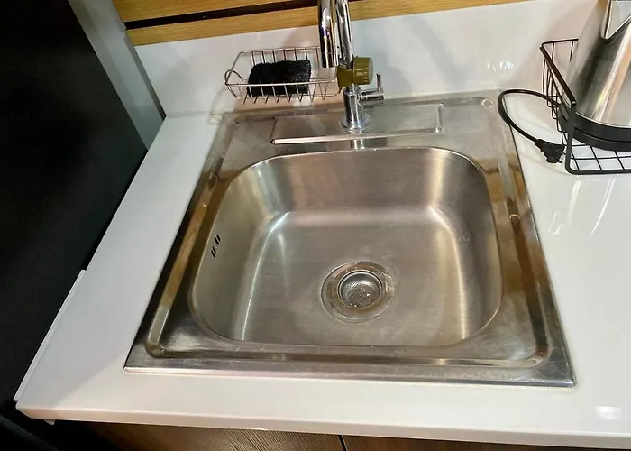 Apartamento Makati Ayala Luxury Stylish Uncle Sam Gym Swim Park 300 Mb 2641 Manila